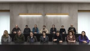 I dodici giurati - serie televisiva su Netflix su un caso di cronaca nera e il sistema giudiziario - blog Il Biondino della Spider Rossa - Maurizio Corte - Agenzia Corte&Media