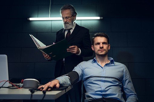 Serie tv thriller - telefilm - Netflix - magazine ilbiondino.org - ProsMedia - Agenzia Corte&Media - photo Unsplash
