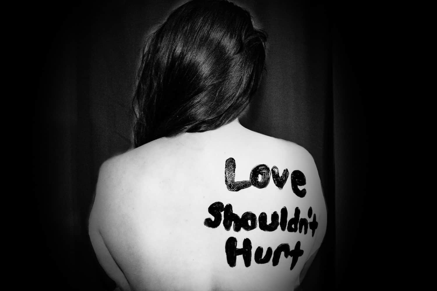- Violenza di Genere - Photo Sydney-Sims-3zgllN5P7Mc-Unsplash