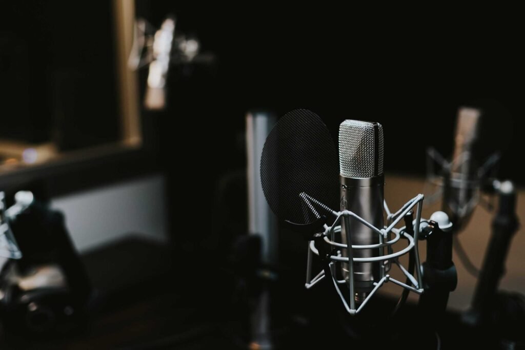 Podcast Photo Jonathan-Velasquez-c1ZN57GfDB0-Unsplash