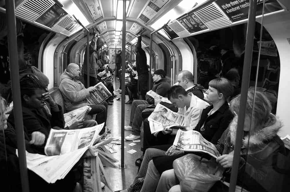 media education-giornalismo-professionale-maurizio-corte-giornalista-ProsMedia-Agenzia-CorteMedia-photo-markus-winkler-unsplash-min.jpeg